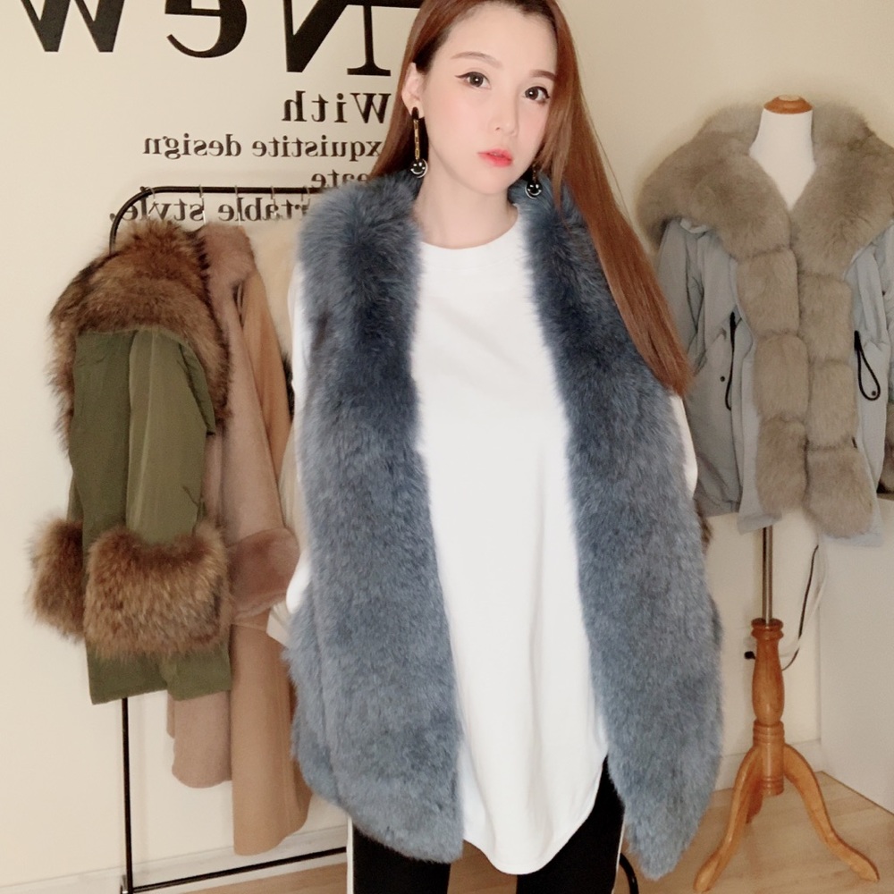 Fur vest